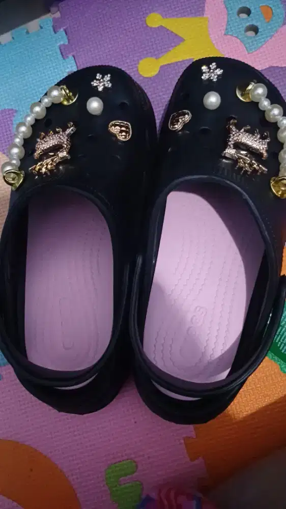 Sendal crocs ,sendal wanita