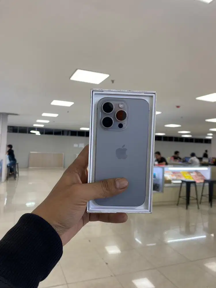 iPhone 15pro 128gb Natural ibox