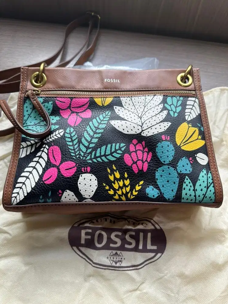 Fossil preloved like new