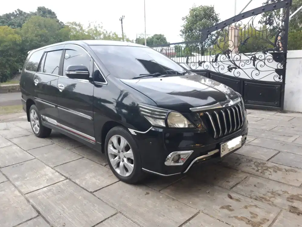 Kijang Innova 2.0V AT Istimewah