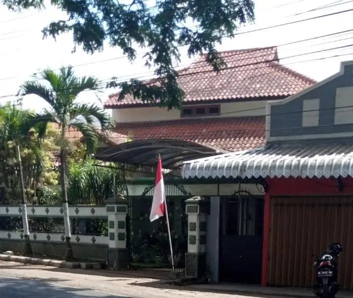 Jual rumah megah dekat jatimpark 3, pinggir jalan raya utama kota batu