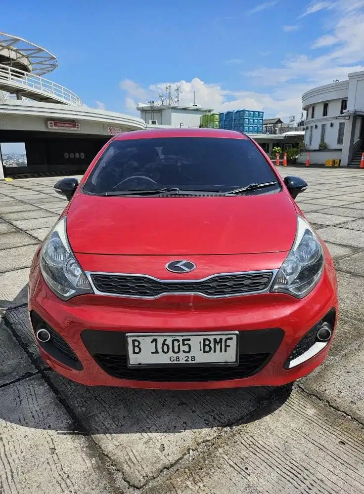 Kia Rio 1.4 Automatic 2013 TDP Murah