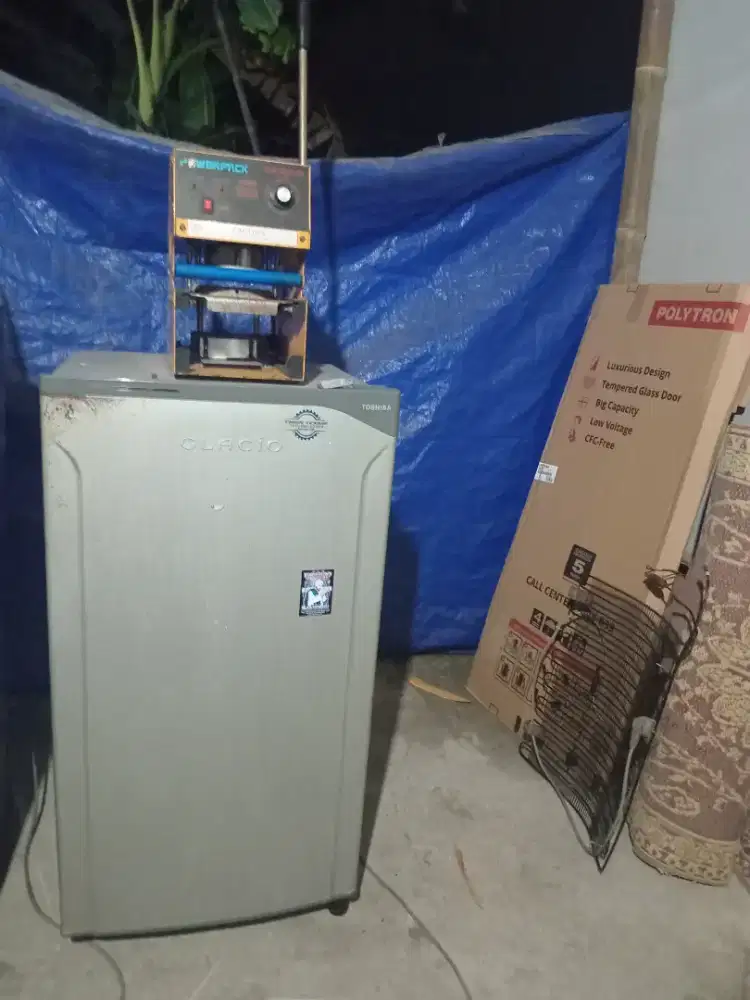 Kulkas toshiba glacio