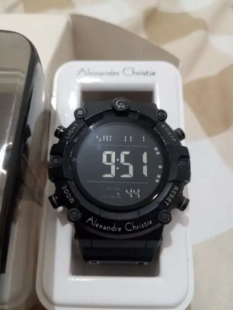 Mahar jam tangan Alexander christie