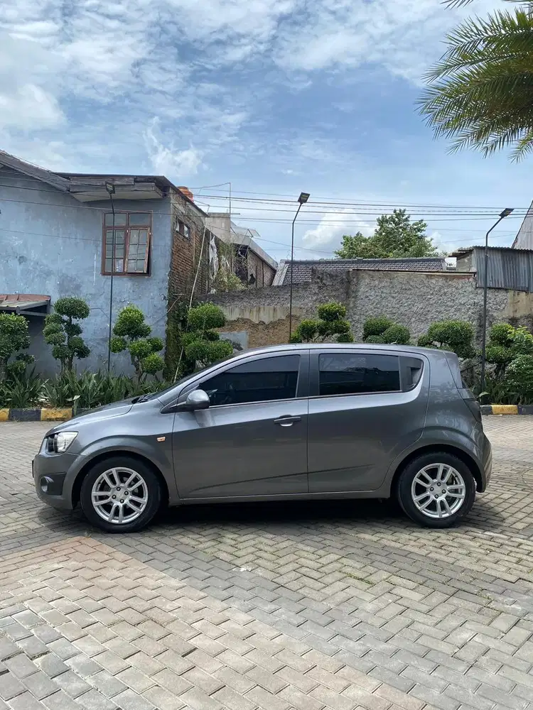 Chevrolet Aveo 2013 Bensin
