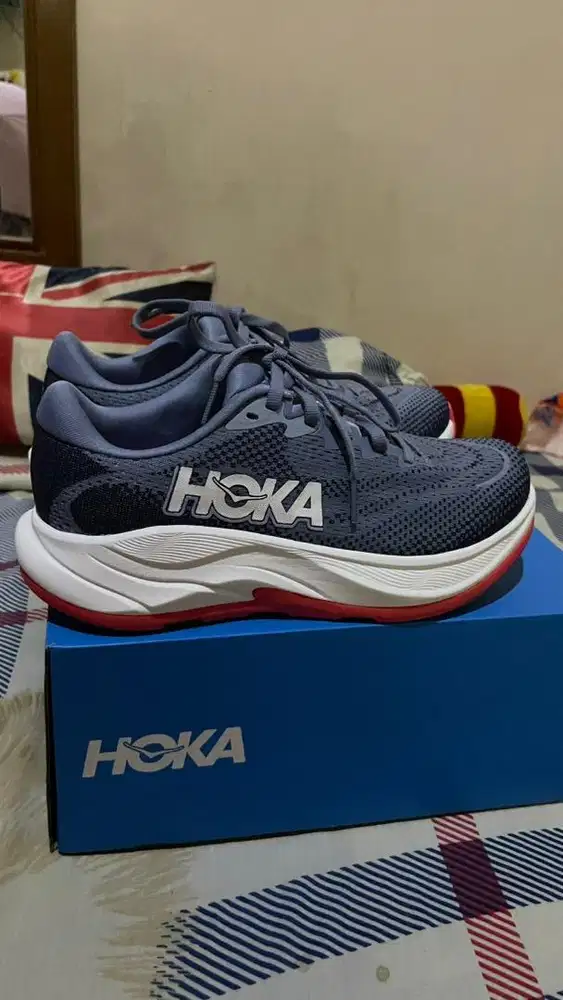Sepatu Hoka Wanita size 37 1/3