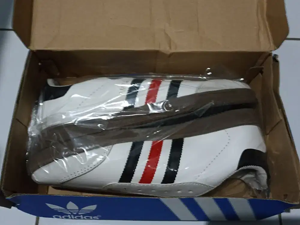 Sepatu Adidas Samba Sneakers Gratis 1