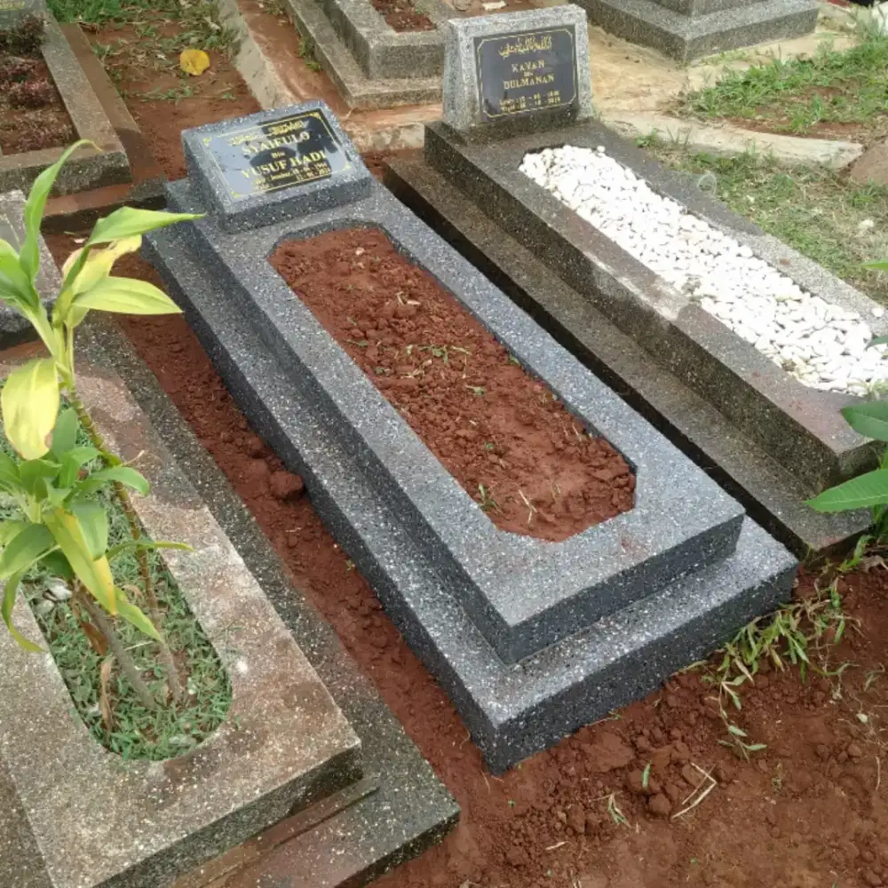 Batu nisan makam