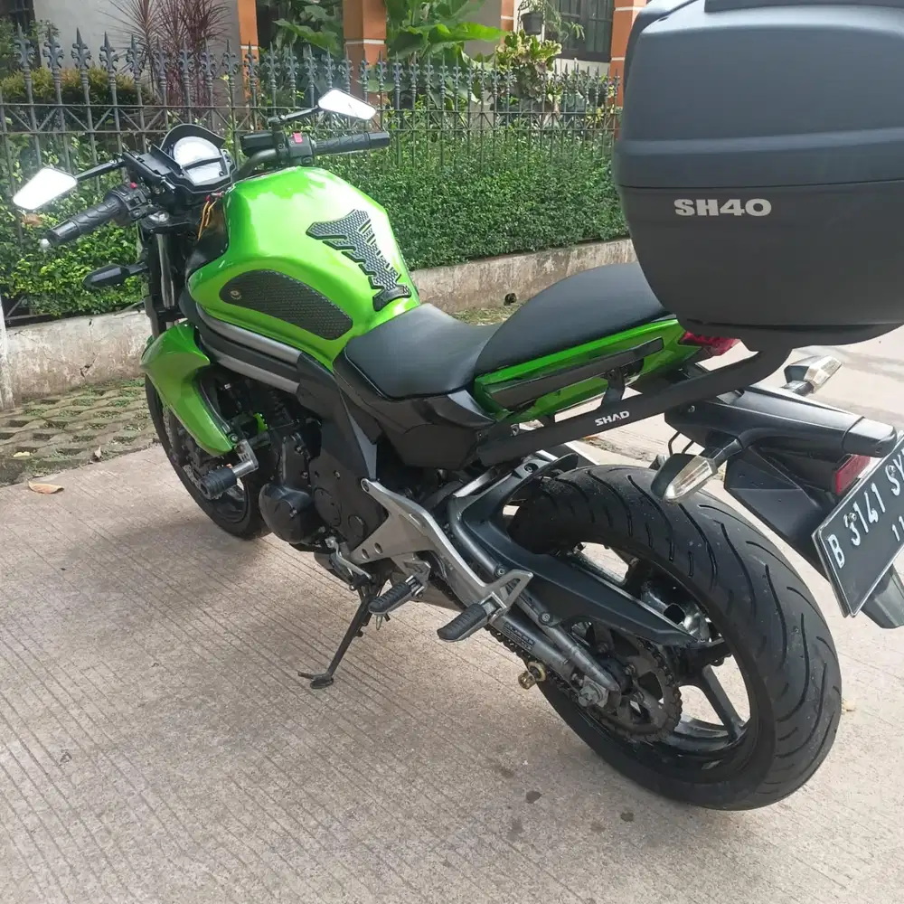 Kawasaki ninja ER 6 warna hijau tahun 2012