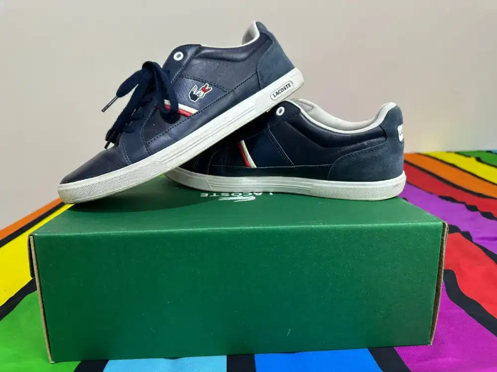 Sepatu Lacoste Europa warna biru navi original