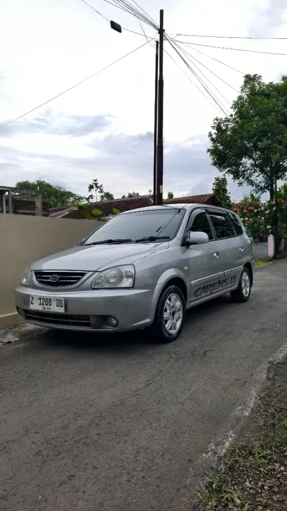 Kia Carens II SE 2004