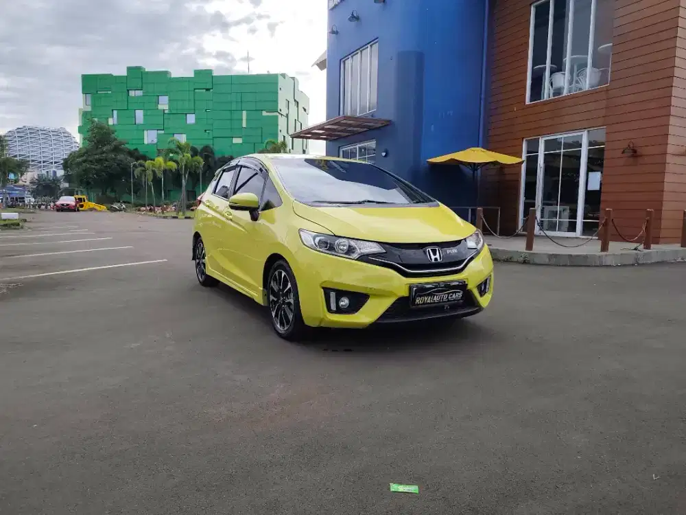 TANGAN PERTAMA PAJAK HIDUP RARE Honda Jazz RS 1.5 CVT GK5 NIK 2017