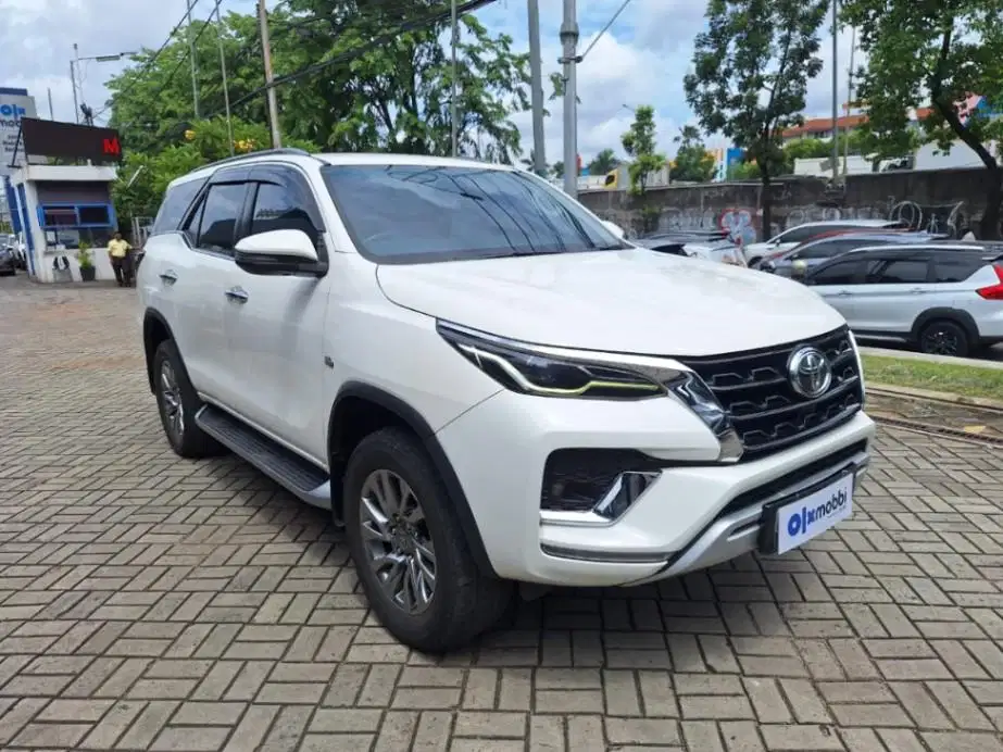 LOW DP Toyota Fortuner 2.7 4x2 SRZ Bensin-AT 2020 13H