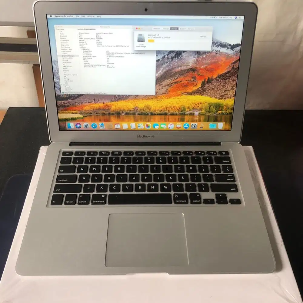 Macbook Air 13 inch 1.6 Ghz i5 4GB 128GB SSD
