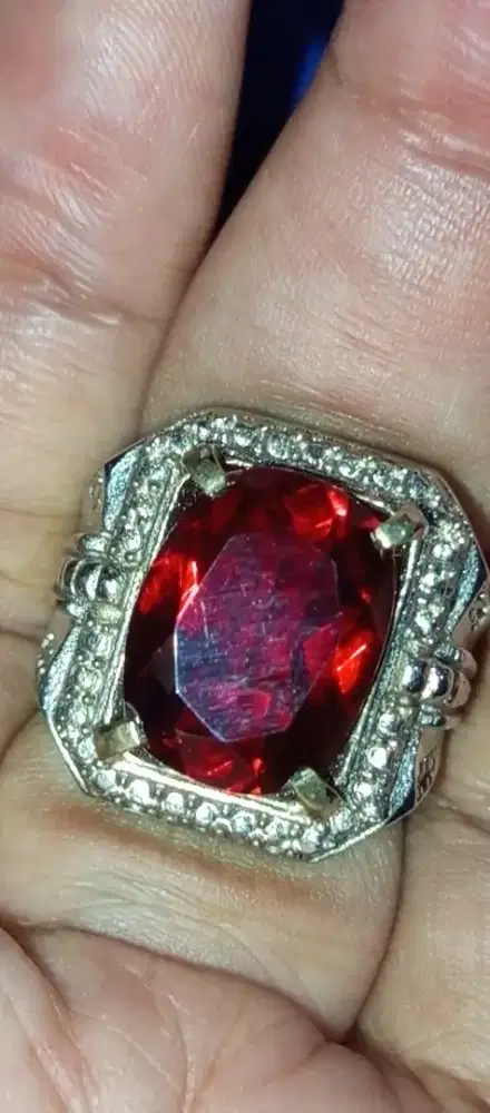 Batu Siem merah cutting