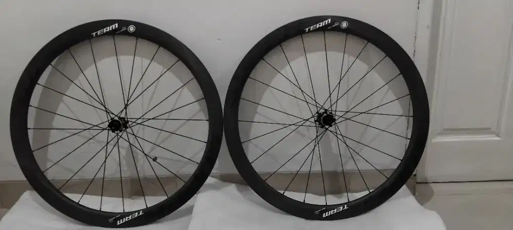 Whellset carbon sepeda fullbike merk super team