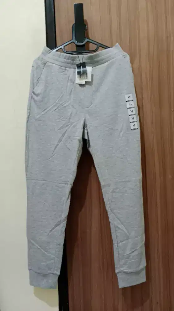 Celana training mens merk HUSH PUPPIES 100% ORI SIZE M