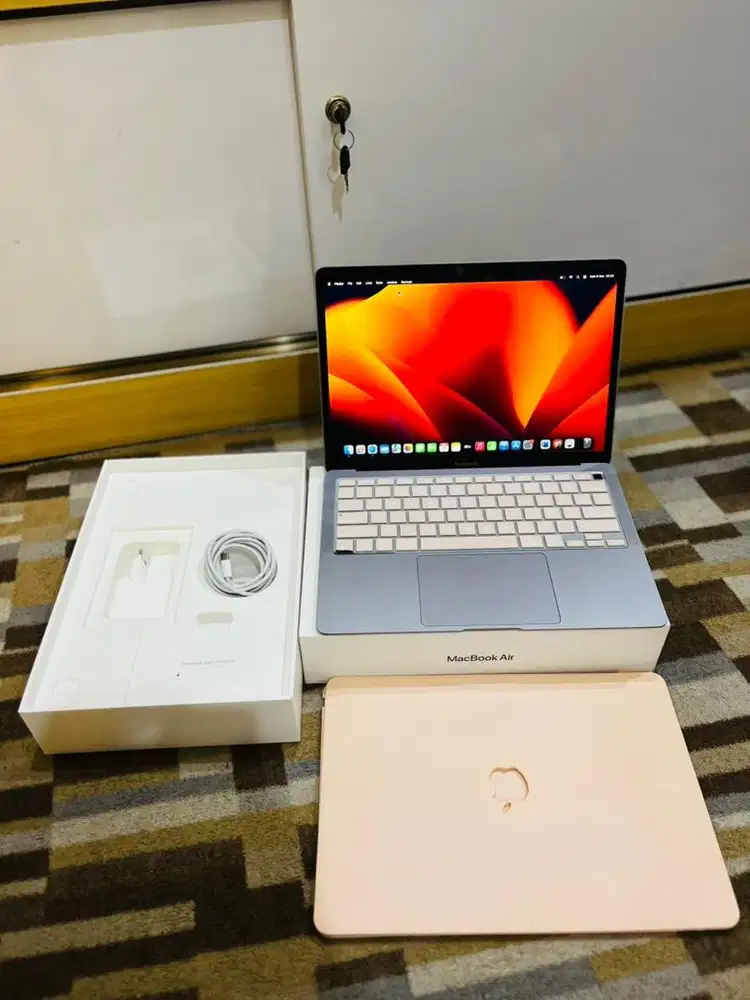 MacBook Air M1 2020 (13 inch) 8/256GB ex ibox fullset original