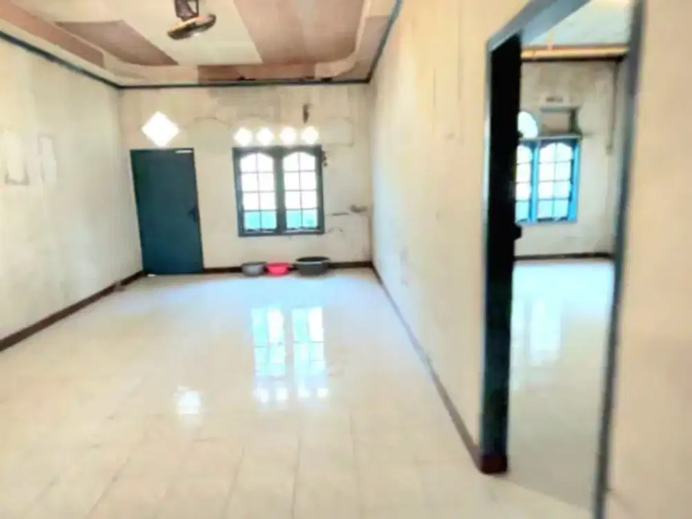 dijual Ruko di Karawaci. pinggir jalan