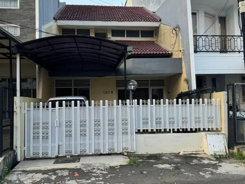 DIJUAL RUMAH HRG MENARIK KOMPLEK JANUR ASRI HIBRIDA UKU 6X17 SELATAN JALAN 3 MOBIL JRG ADA