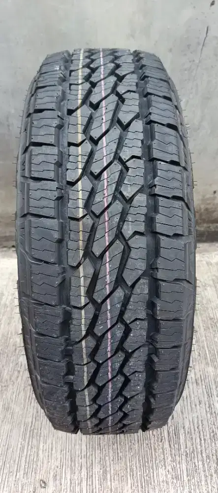 215/70 R15 Bridgestone
