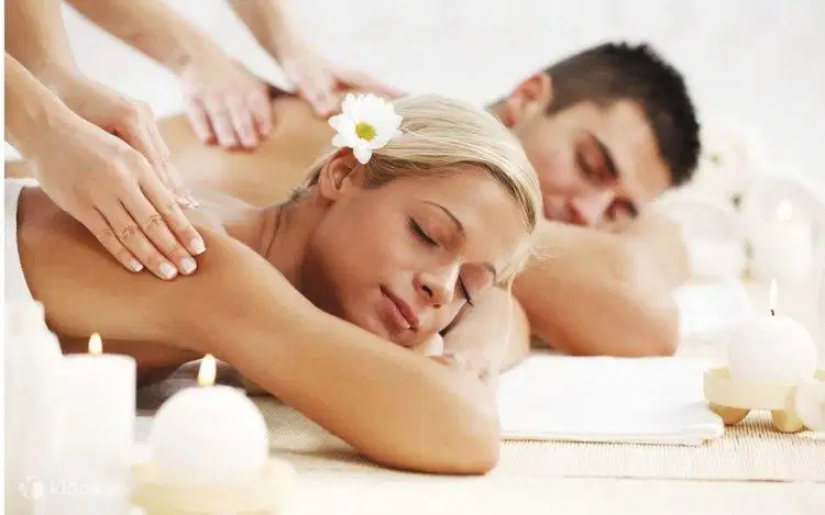 Terapis Massage Wanita Pengalaman untuk Family Massage Kelapa Gading