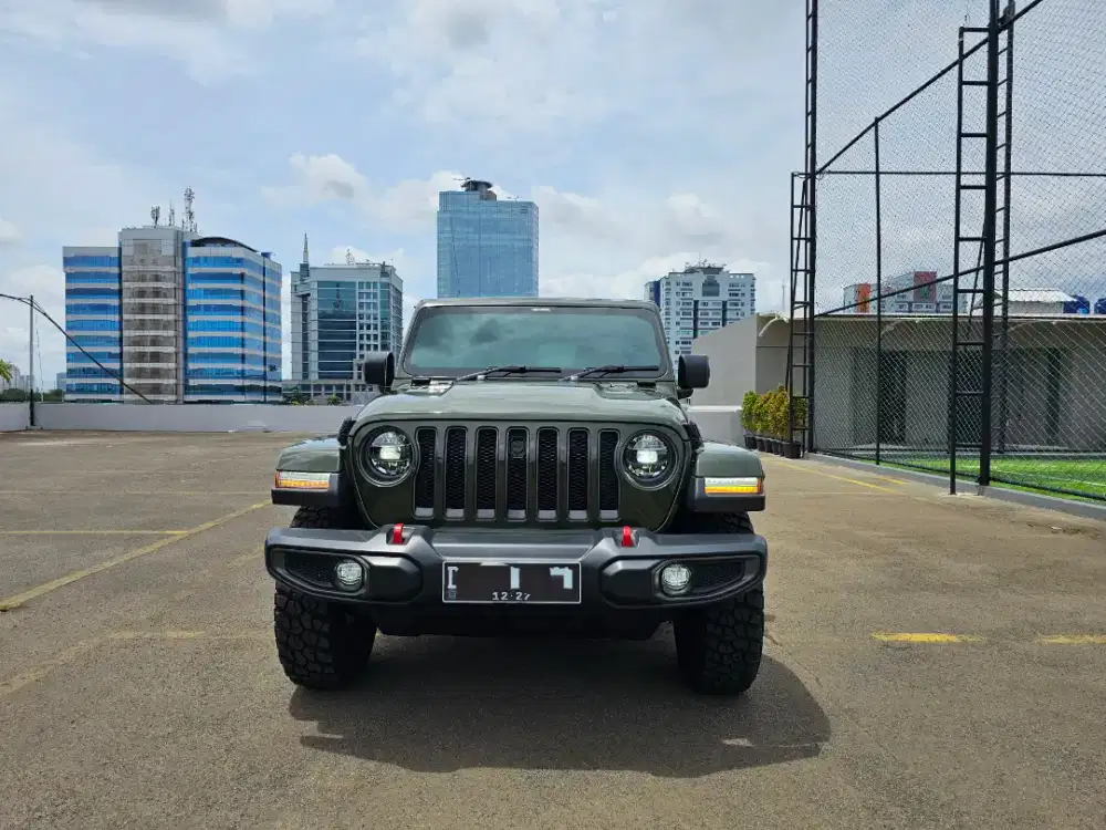 Jeep Wrangler Rubicon like new