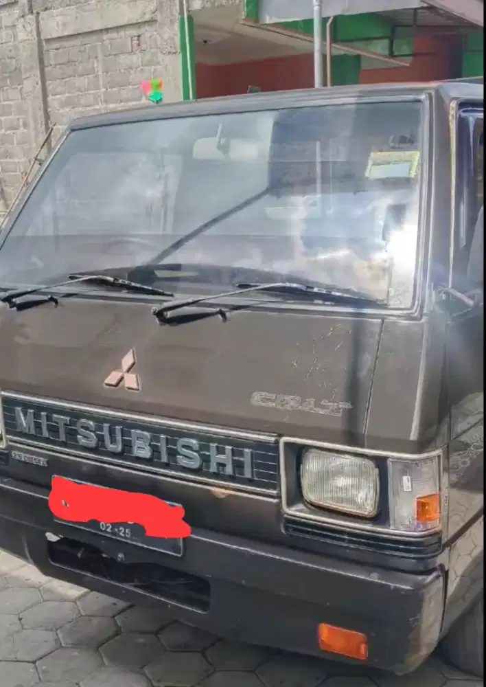 Mitsubishi Colt L300 2005