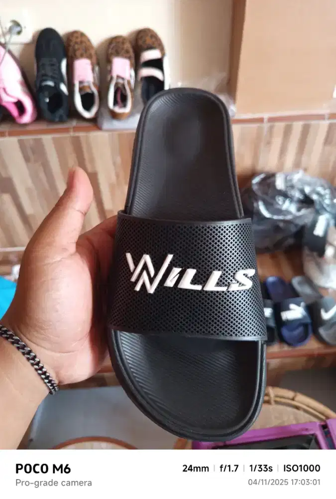 Sandal slop bahan premium