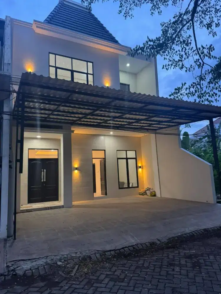 Rumah American Style Araya Malang