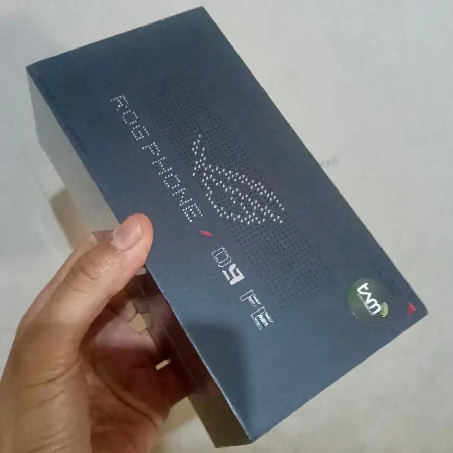 Asus rog phone 9 fe ram 12 / 256 resmi bnib baru new