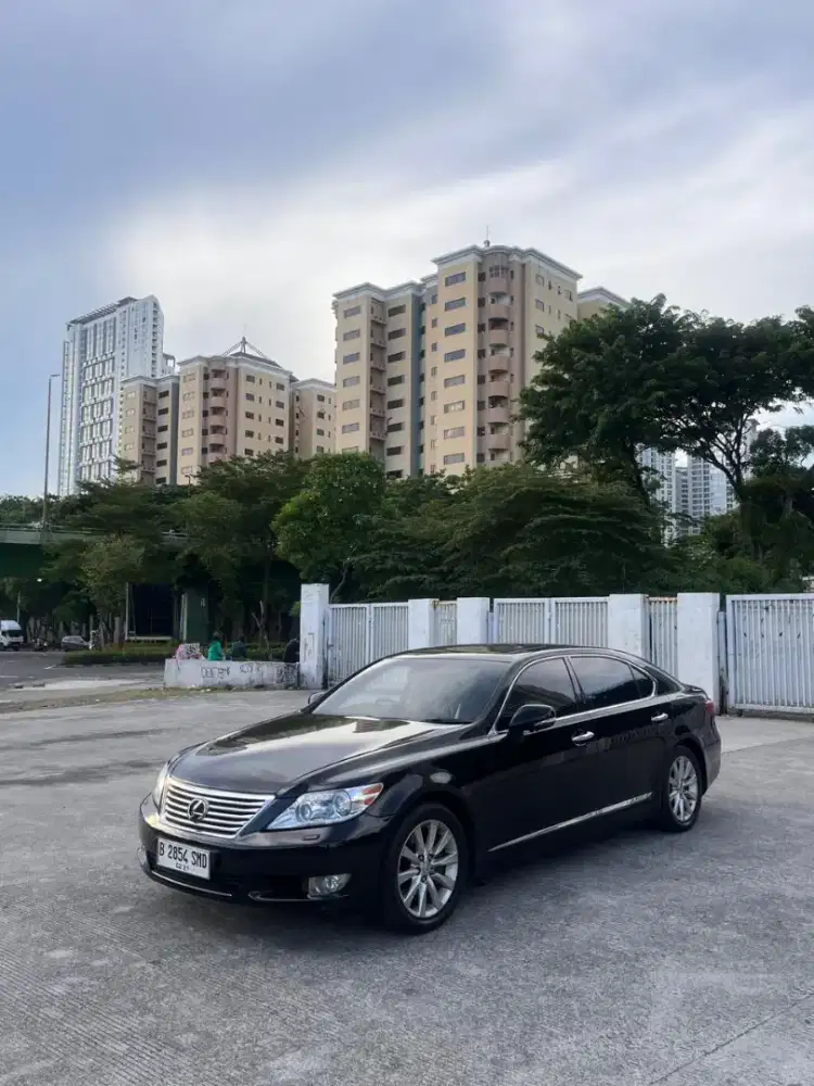 Lexus LS 460L 2009