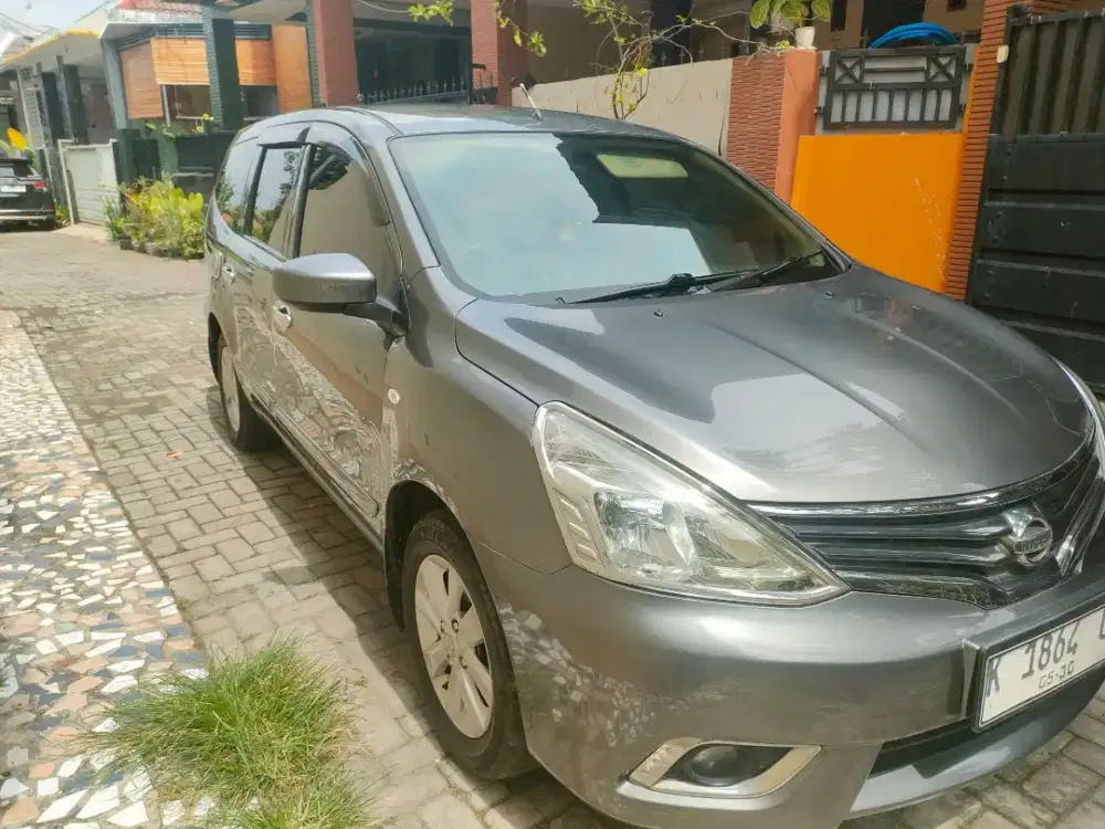 Nissan Grand Livina 1,5XV Manual 2014