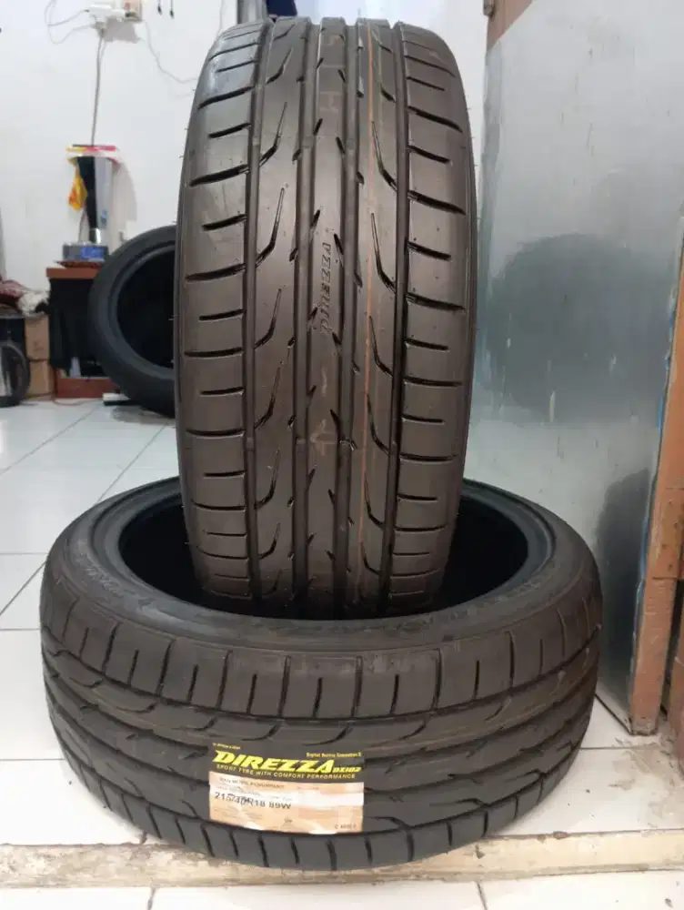 Ban Dunlop Direzza 215/40 R18 Nik2025