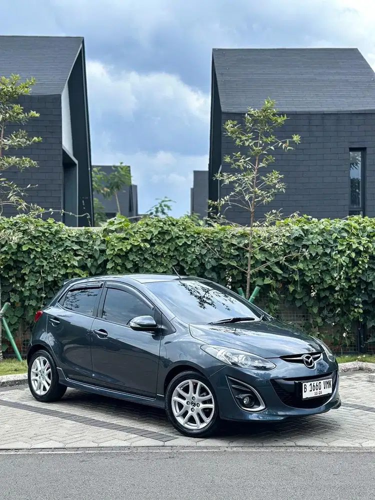 Mazda 2 RZ 2012 LOW KM