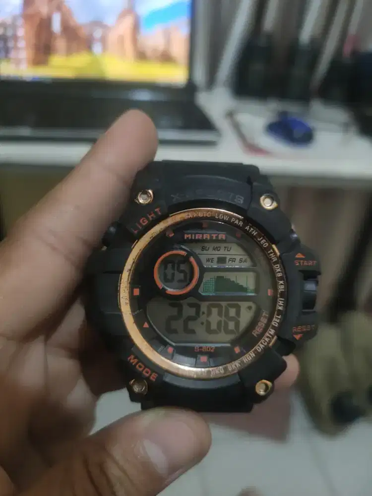 Jam tangan Mirata