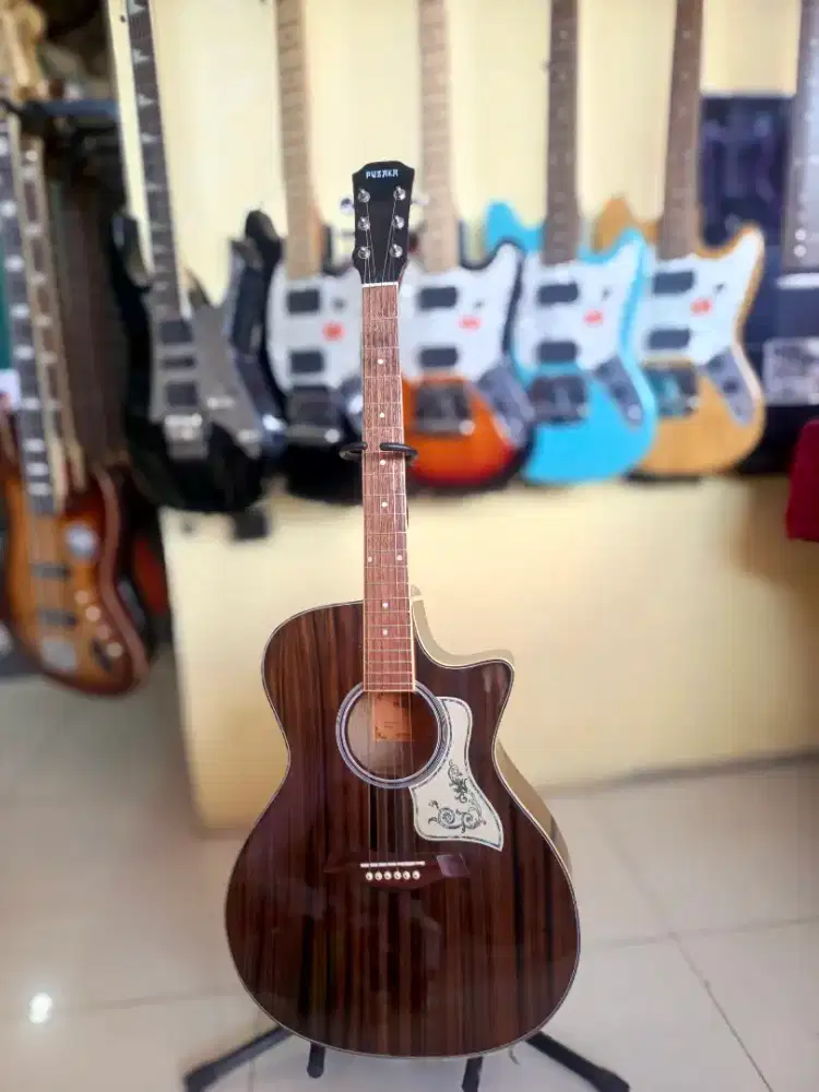 Gitar puzaka brand original lokal