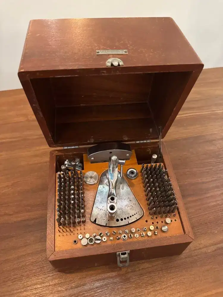 Watchmaker Staking Tool Set Alat Mekanik Jam Vintage C&E Marshall Co.