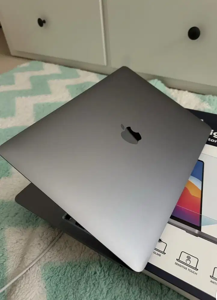 Macbook Air Retina 2020 13inch