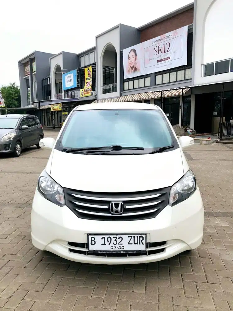 Honda Freed PSD AT 2012