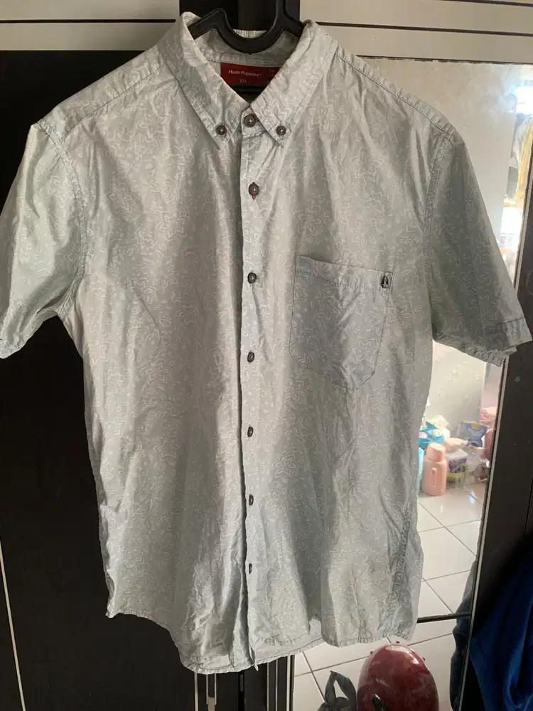 Kemeja Hush Puppies