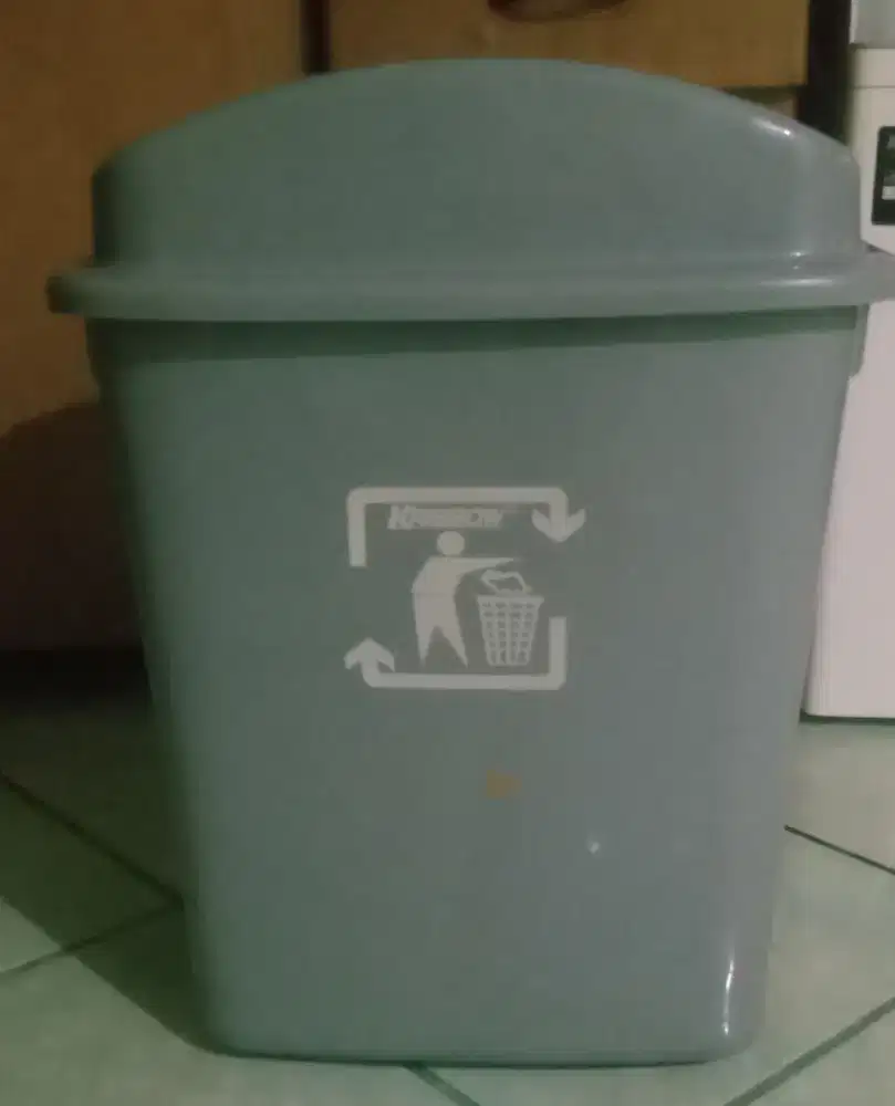 Dijual tong sampah krisbow