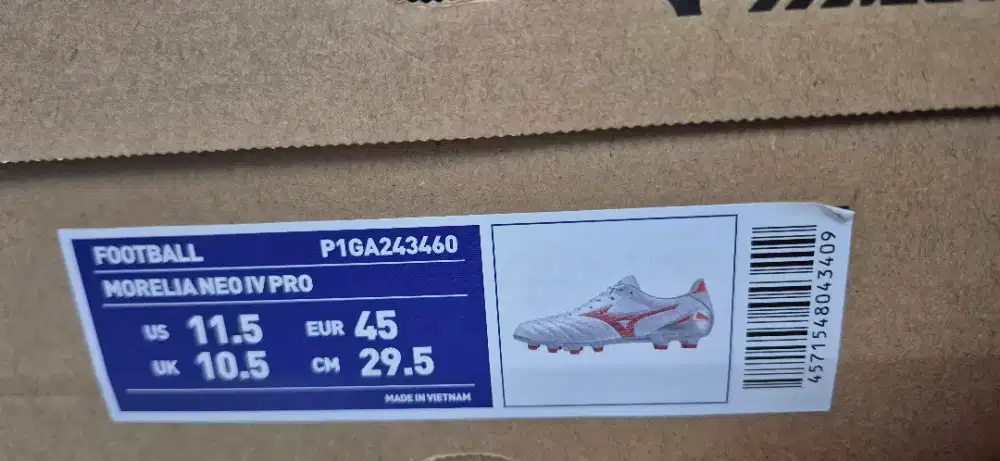 Jual sepatu bola mizuno morelia nei iv pro ukuran 45.