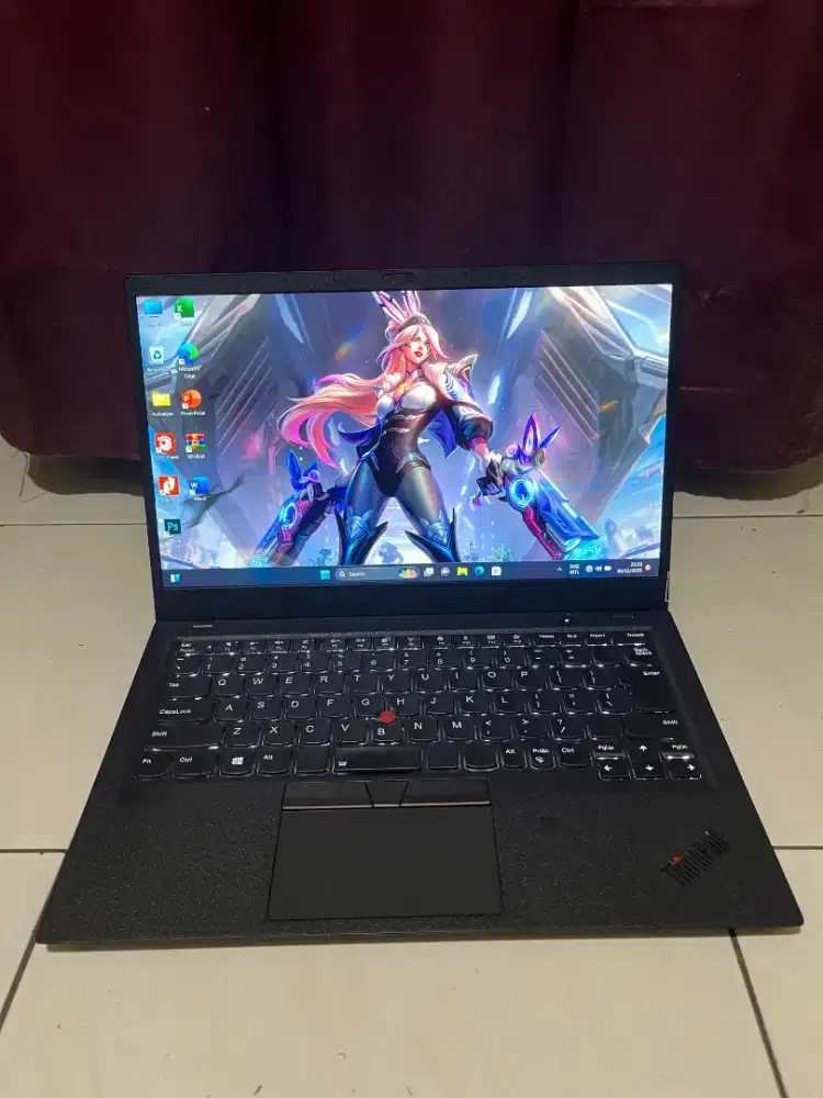 Dijual Lenovo Thinkpad X1 Carbon intel core i5 gen8 ( ram 8/nvme 256 )