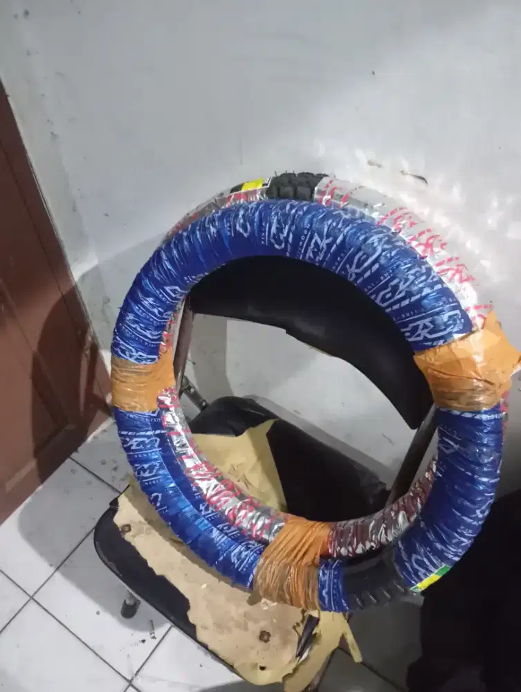 Ban semi trail 17 sepasang