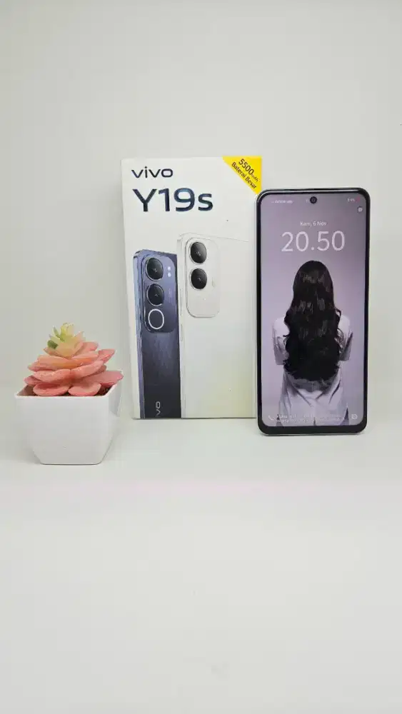 Vivo Y19s 4/64(Titanium silver) Official warranty 02-01-2026