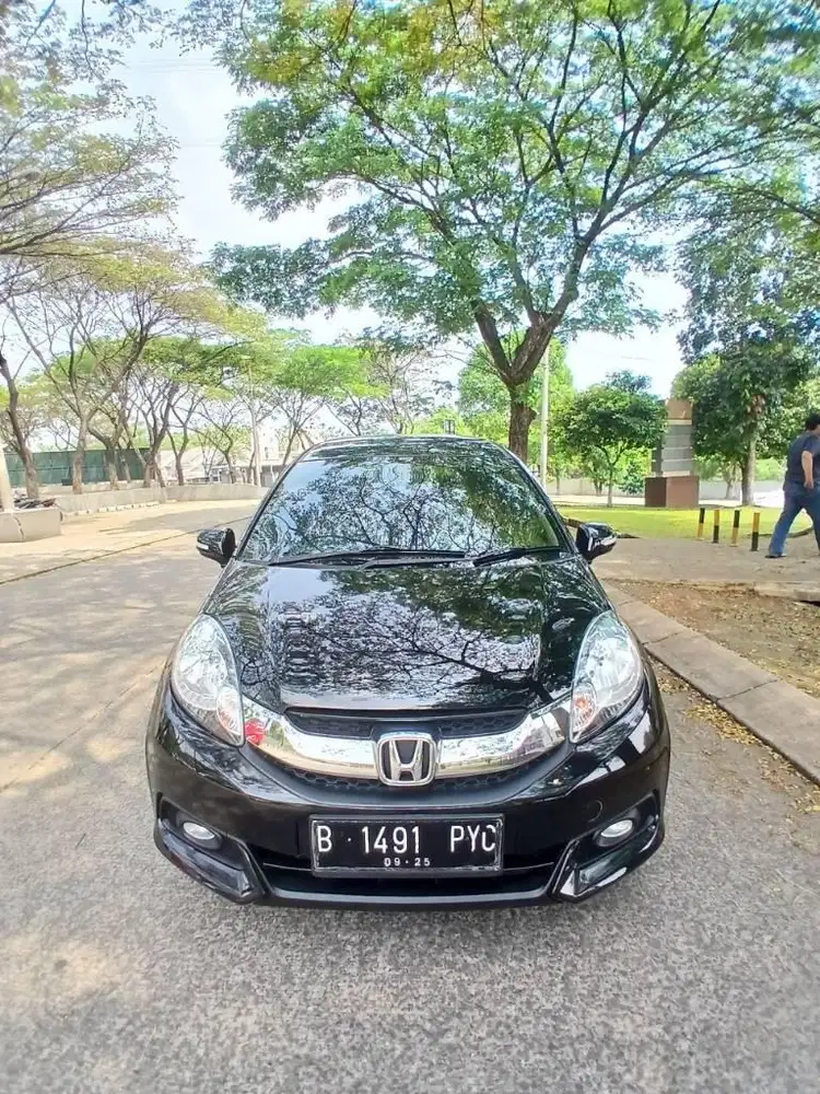 Honda Mobilio E AT 2015 Hitam