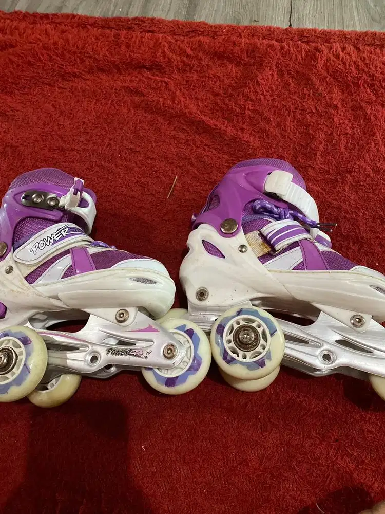 jual sepatu roda masih sangatbbagus