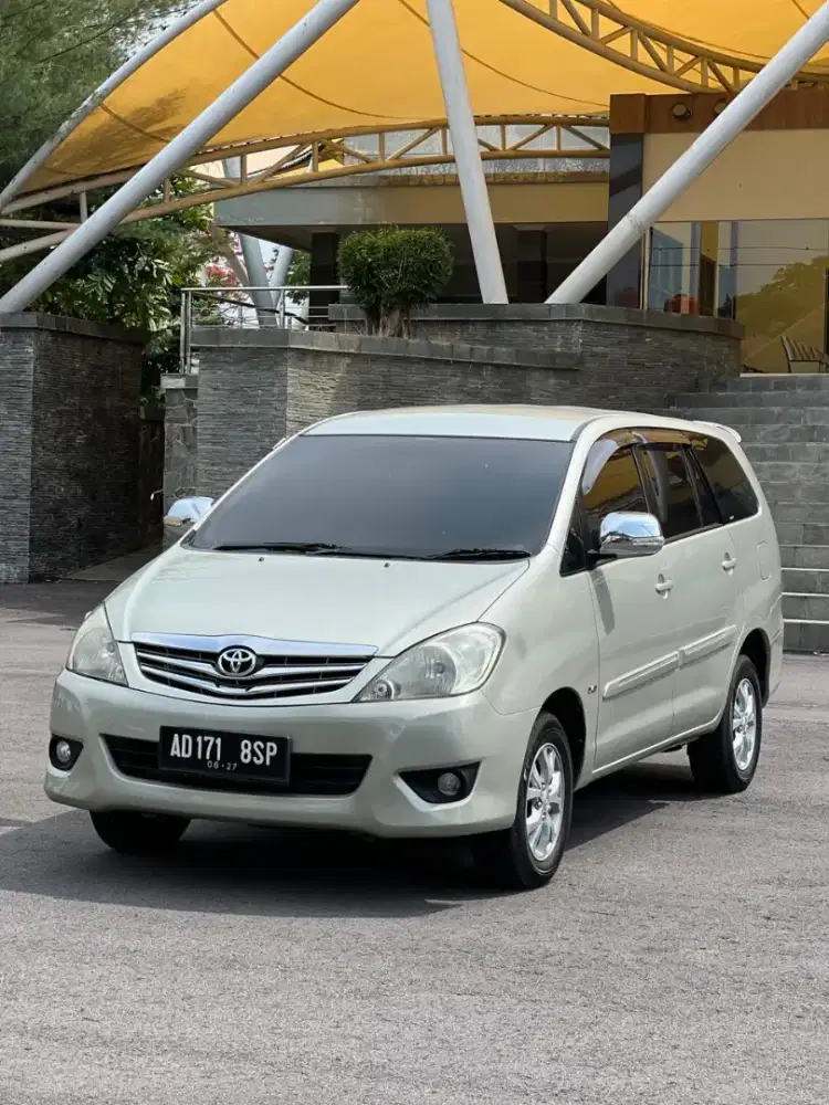 Kijang innova diesel matic 2010