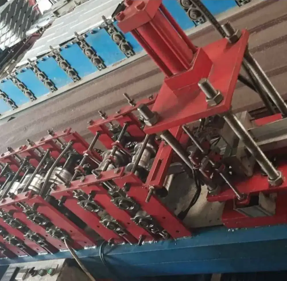 Mesin bikin baja ringan